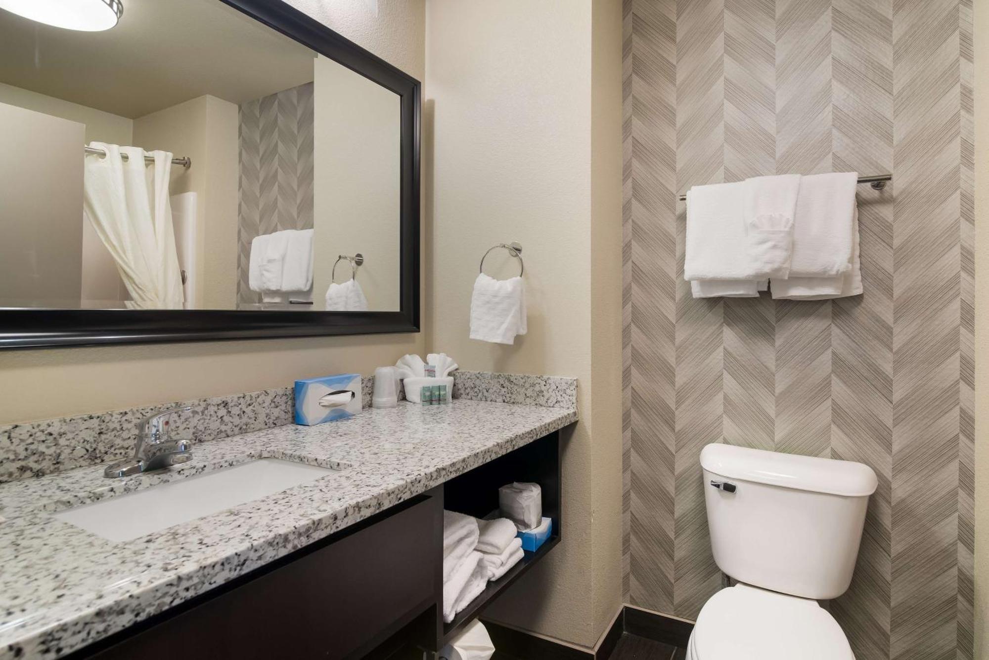 Best Western Roosevelt Place Bismarck Exterior foto