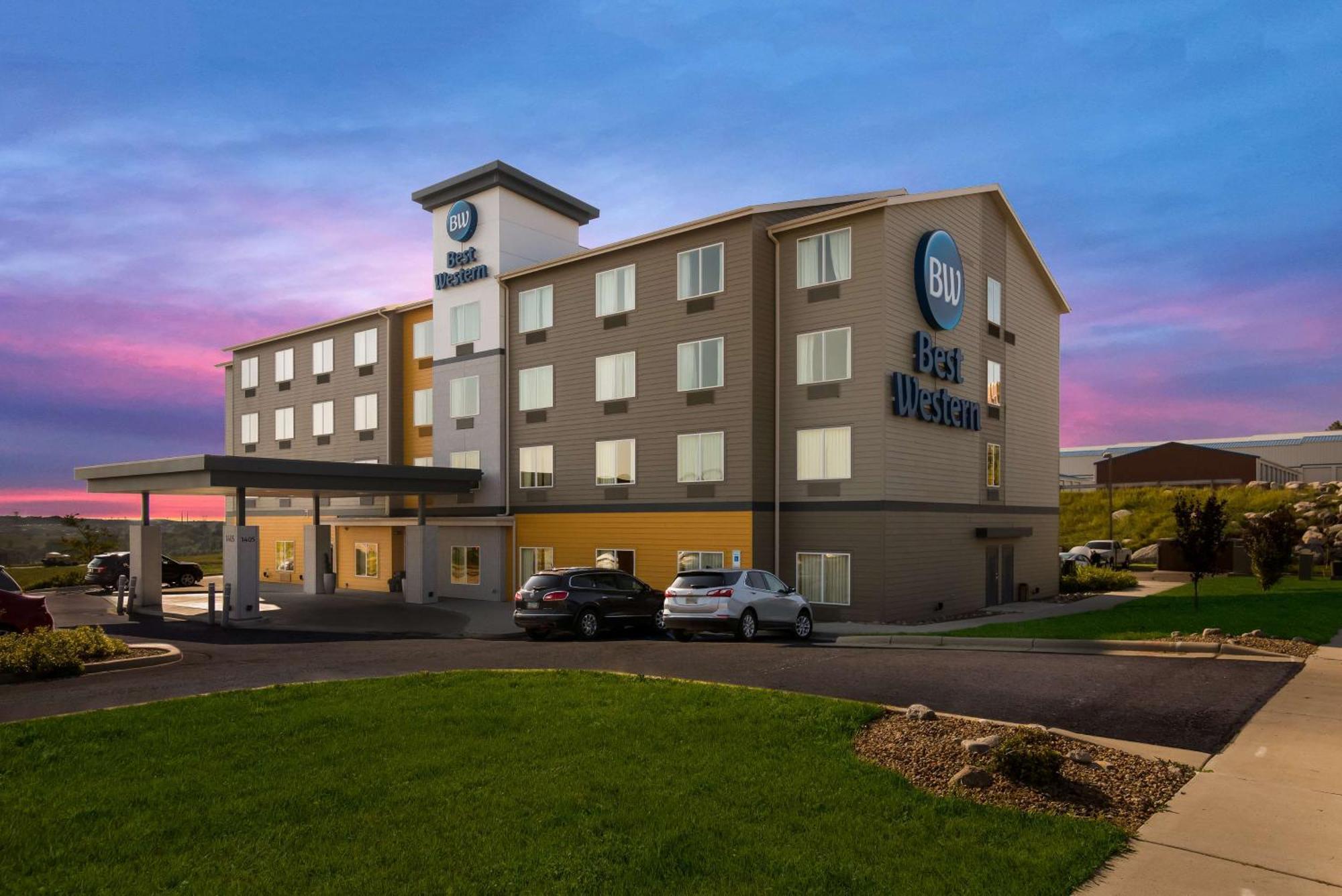 Best Western Roosevelt Place Bismarck Exterior foto
